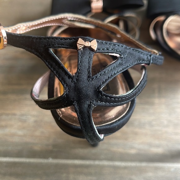 Ted Baker Stiletto Bow Shoes - Picture 8 of 11